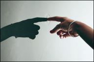 Angeh�ngtes Bild: Contact_yourself.jpg