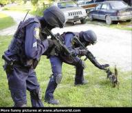 Angeh�ngtes Bild: police2.jpg