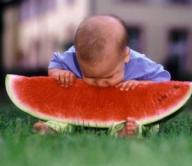 Angeh�ngtes Bild: witzig_baby_melone.jpg