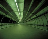 Angeh�ngtes Bild: Empty_Green_Tunnel_Redux.jpg